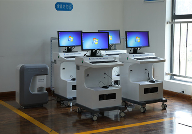 選擇骨密度儀廠家，除了骨密度儀價格之外，這三點一定要注意！